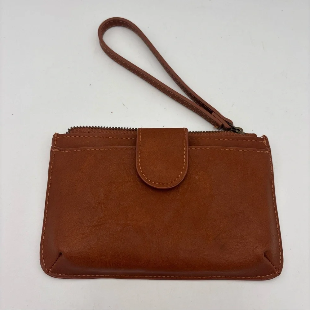 Universal Thread Brown Leather‎ Wristlet